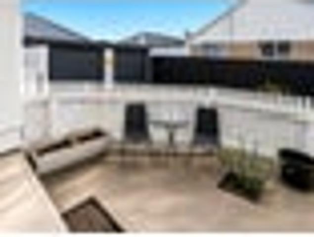 Apartment for sale in Heathcote, Canterbury