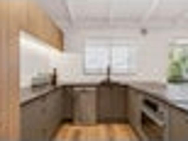 House for sale in Otakou