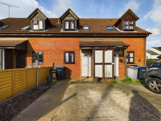House for rent in Row Town, Surrey
