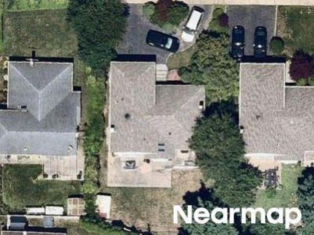 House for sale in Newbridge Acres, Levittown