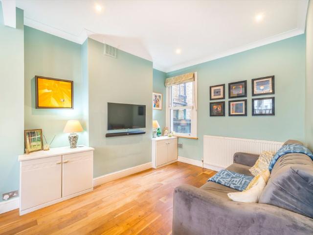 House for rent in Fulham, Sands End