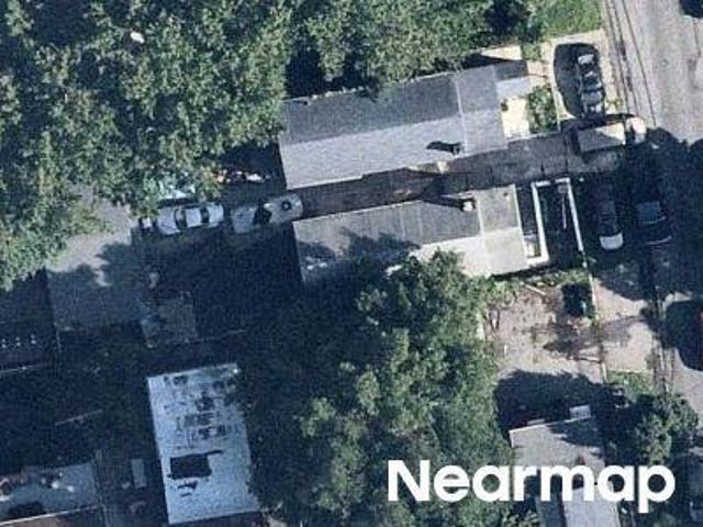 House for sale in The Bronx, Arverne