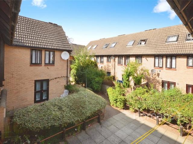 Apartment for rent in Slough