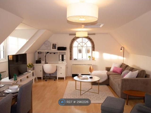 House for rent in St Ebbes, The Slade