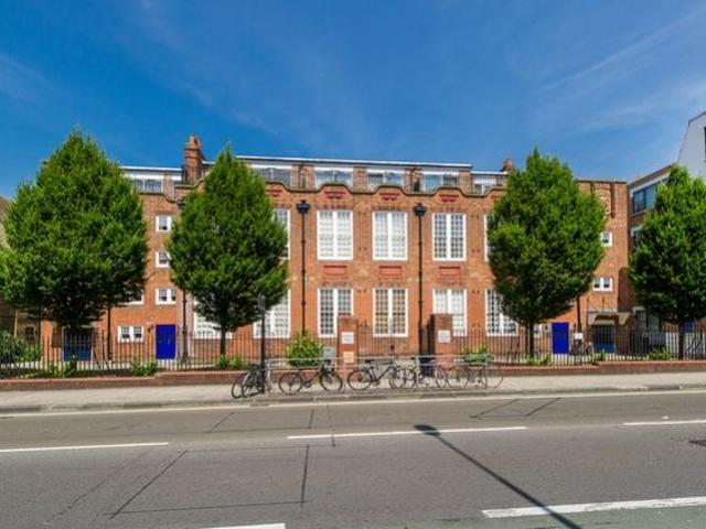 House for rent in St Ebbes, The Slade