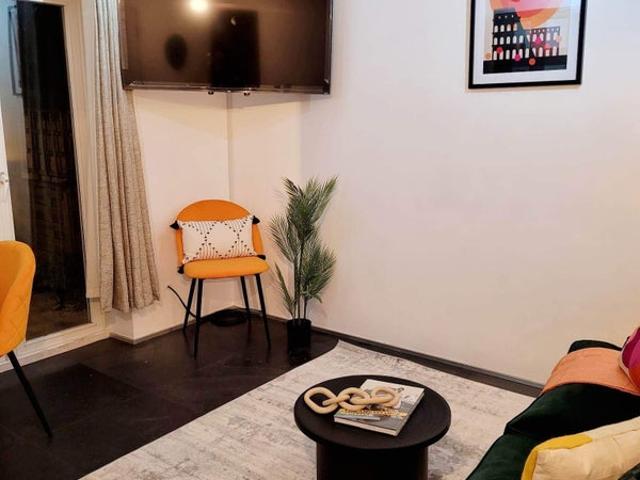 Apartment for rent in Stepney, Greater London