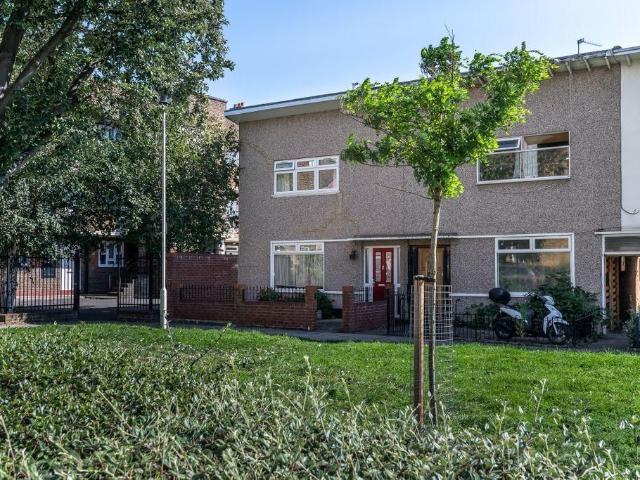 Studio for rent in Ocean Estate, Mile End