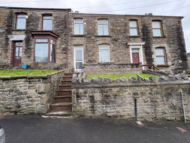 House for rent in Cwmbwrla, Nangreaves