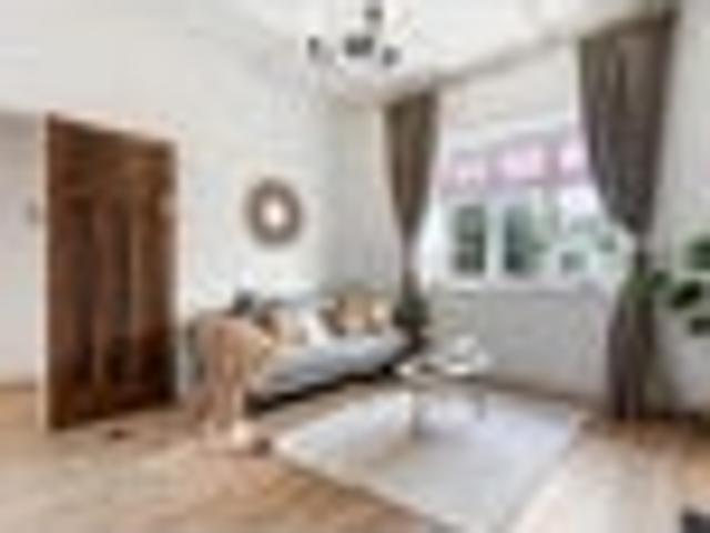 House for sale in One Tree Hill