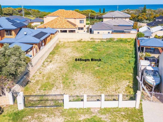 Land for sale in Iluka, Western Australia