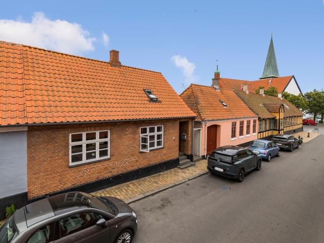 Villa til salg i Rønne, Brøndby