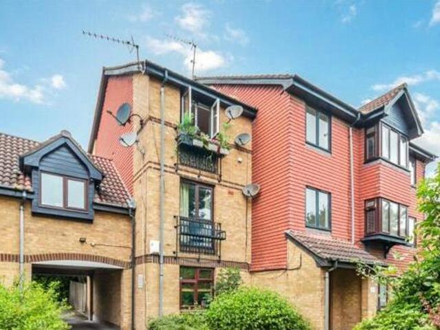 House for rent in Lyons, Greater London