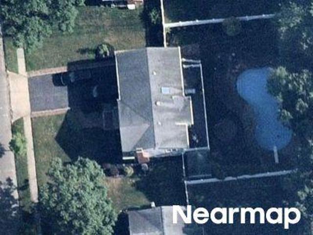 House for sale in Hauppauge, Town of Smithtown