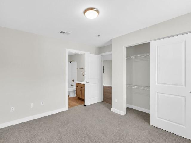 Apartment for rent in Savoy, Illinois