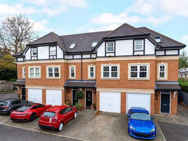 House for sale in Weybridge, Elmbridge