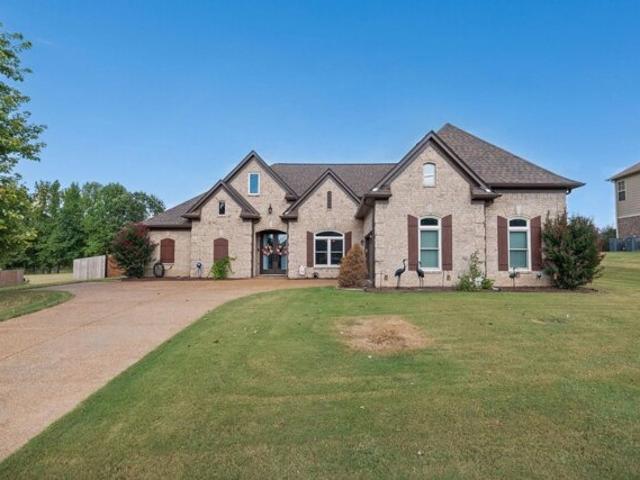 House for sale in Atoka, Tennessee