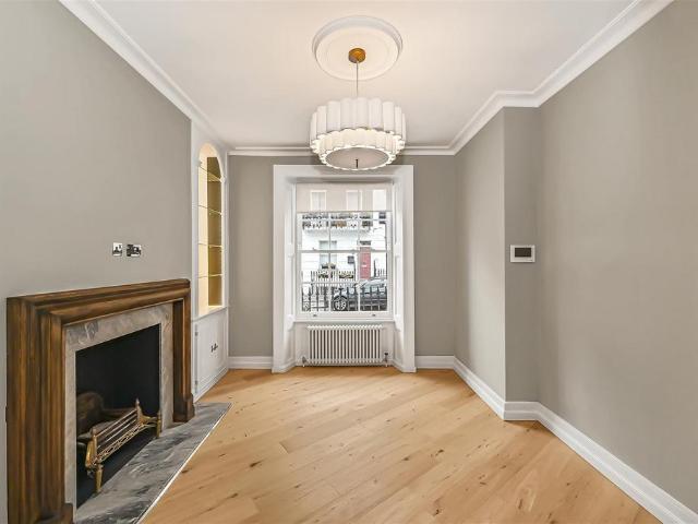 House for rent in Knightsbridge, Greater London