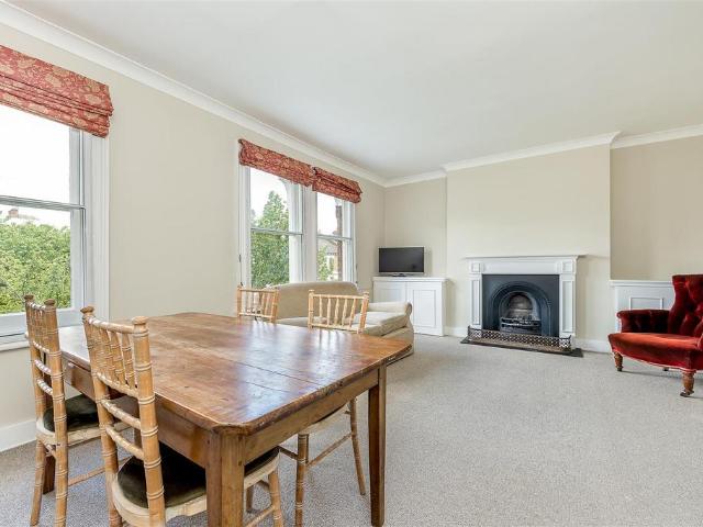Apartment for rent in London Borough of Hammersmith and Fulham, Greater London