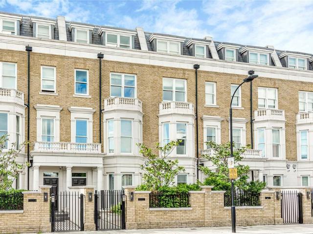 House for rent in London Borough of Hammersmith and Fulham, Greater London