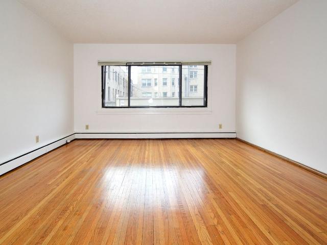 Apartment for rent in Hennepin, Minnesota