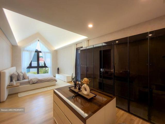 Detached House for sale