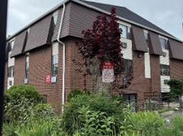 Condo for sale in Bridgeport