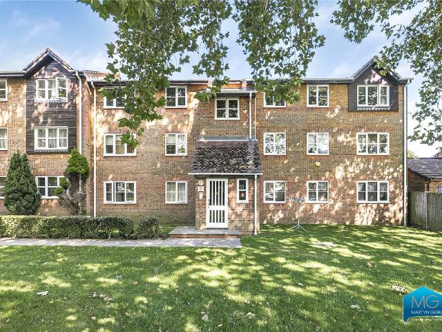 Apartment for rent in East Barnet, Greater London