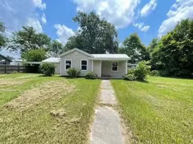 House for sale in Sulphur