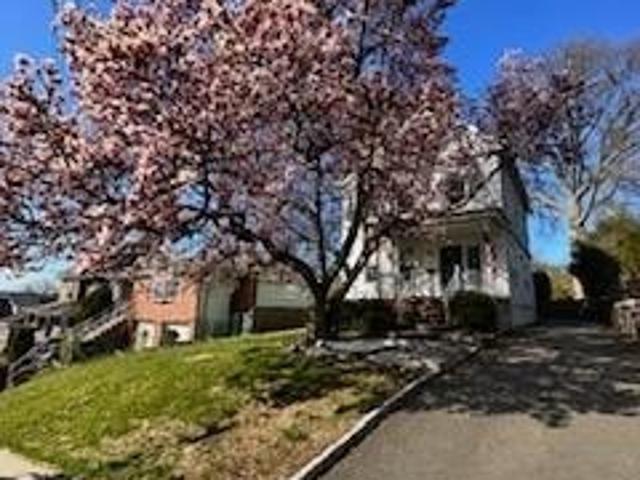 House for sale in Hudson, New Jersey