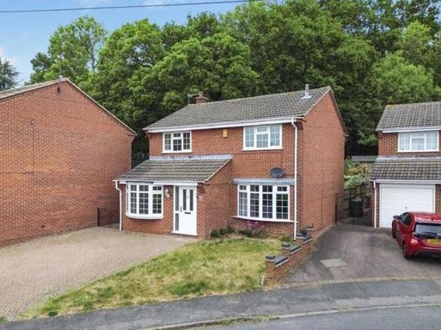 House for sale in Elmfield, Leicestershire