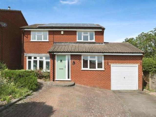 House for sale in Elmfield, Leicestershire
