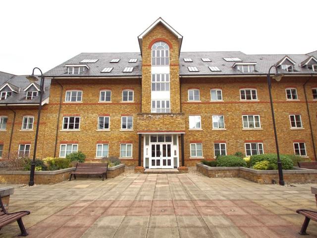 Apartment for rent in Kings Hill, Colliers End