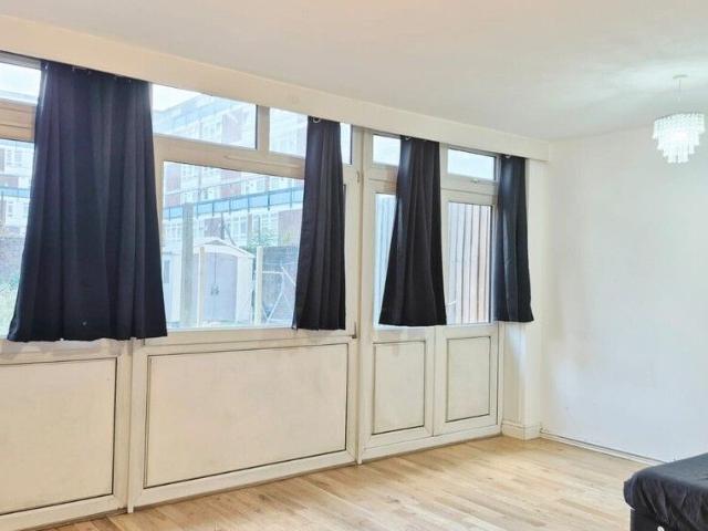 Apartment for rent in Samuda Estate, Isle Of Dogs