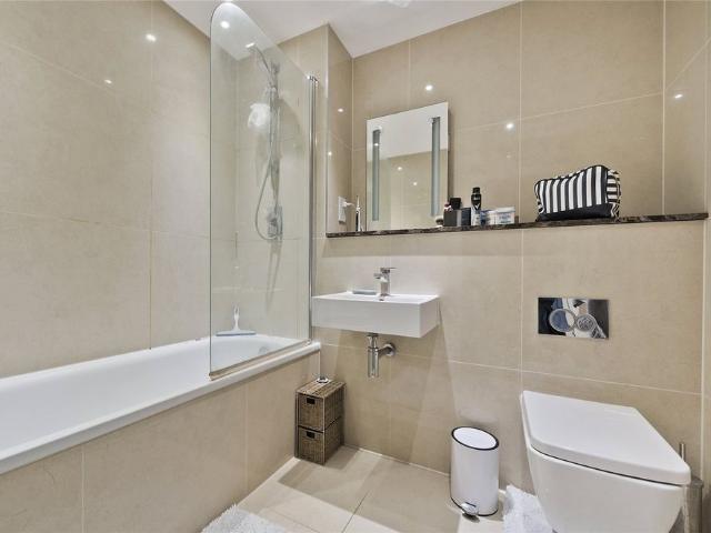 Apartment for rent in Vauxhall, Greater London
