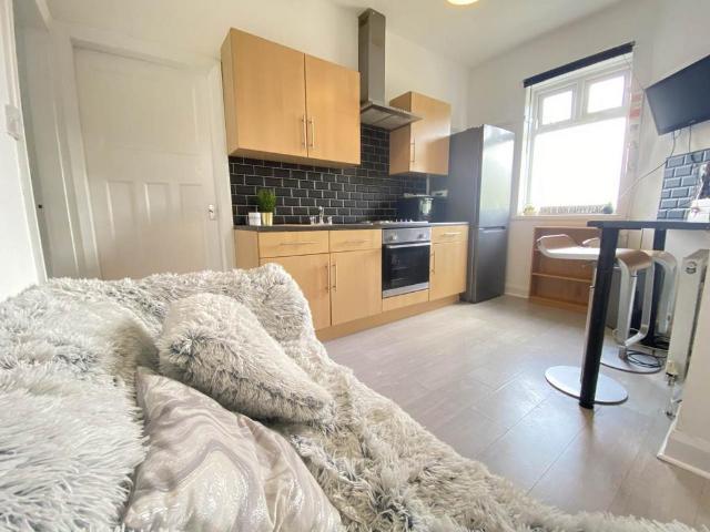 House for rent in Huddersfield, West Yorkshire