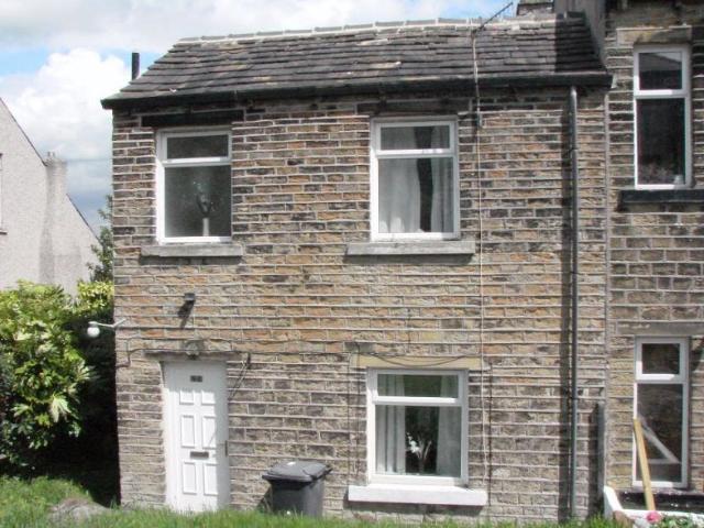House for rent in Huddersfield, West Yorkshire
