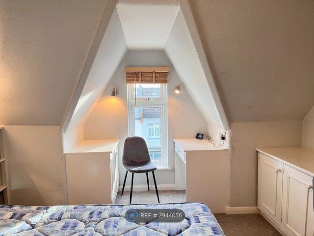 Apartment for rent in London Borough of Hounslow, Strand