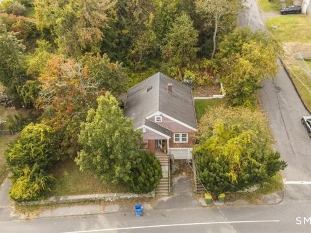 House for sale in Mill Plain, Waterbury