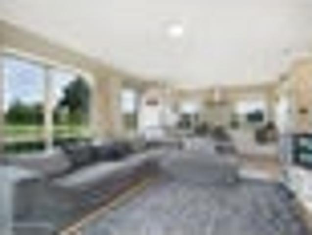 House for rent in Whangaparaoa