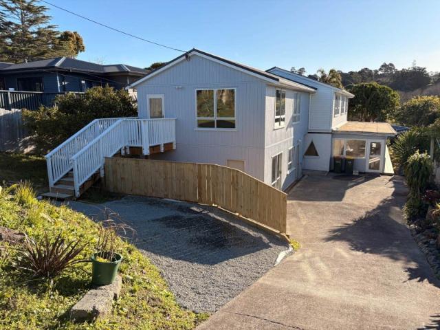 House for rent in Whangaparaoa, Oroua County