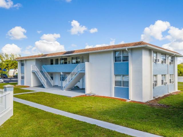 Apartment for rent in Naples, Florida