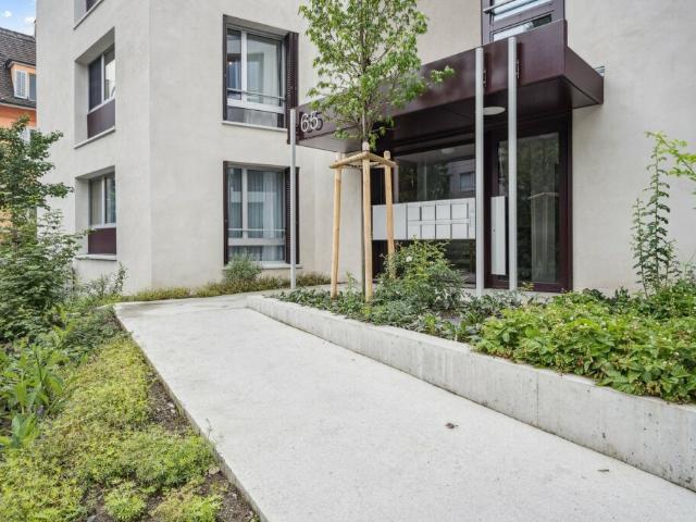 Wohnung mieten in Einigen, Zürich