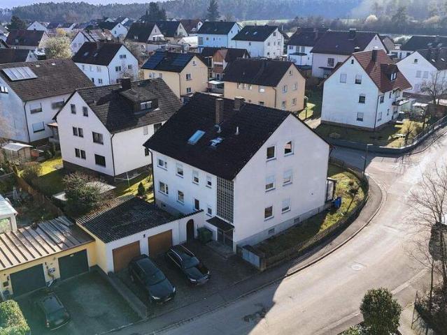 Wohnung kaufen in Maroth, Bayern