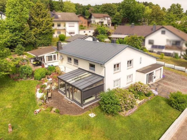 Villa kaufen in Liebenscheid, Rheinland-Pfalz
