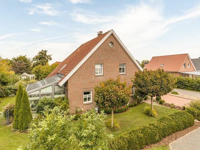 Villa kaufen in Bunde, Niedersachsen