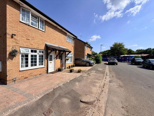 House for rent in Yeading, Greater London