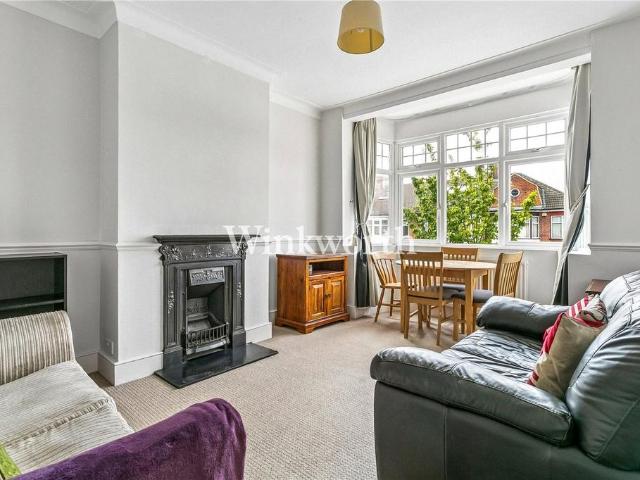 Apartment for rent in Scotch Estate, Greater London