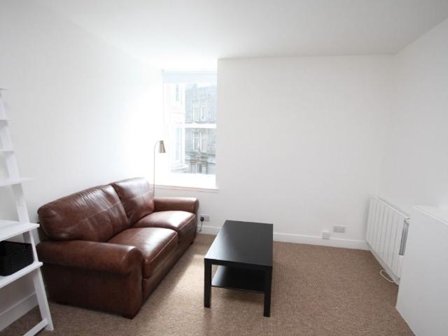 Studio for rent in City Centre, Ballindoch
