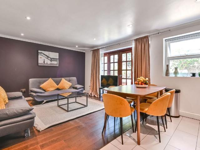 Apartment for rent in Lower Holloway, Greater London