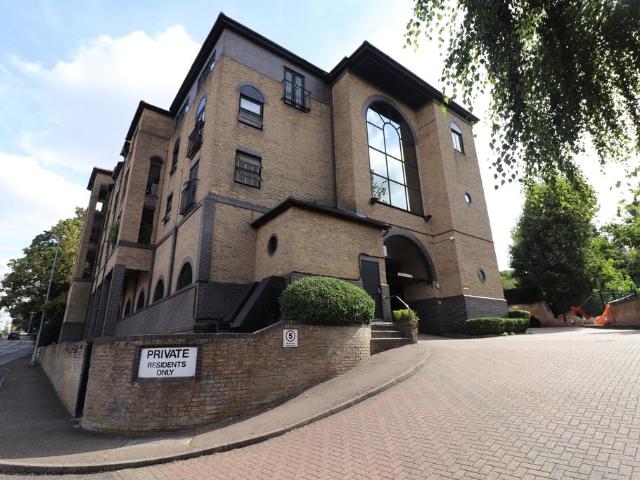 Apartment for rent in Queens Park, Billericay